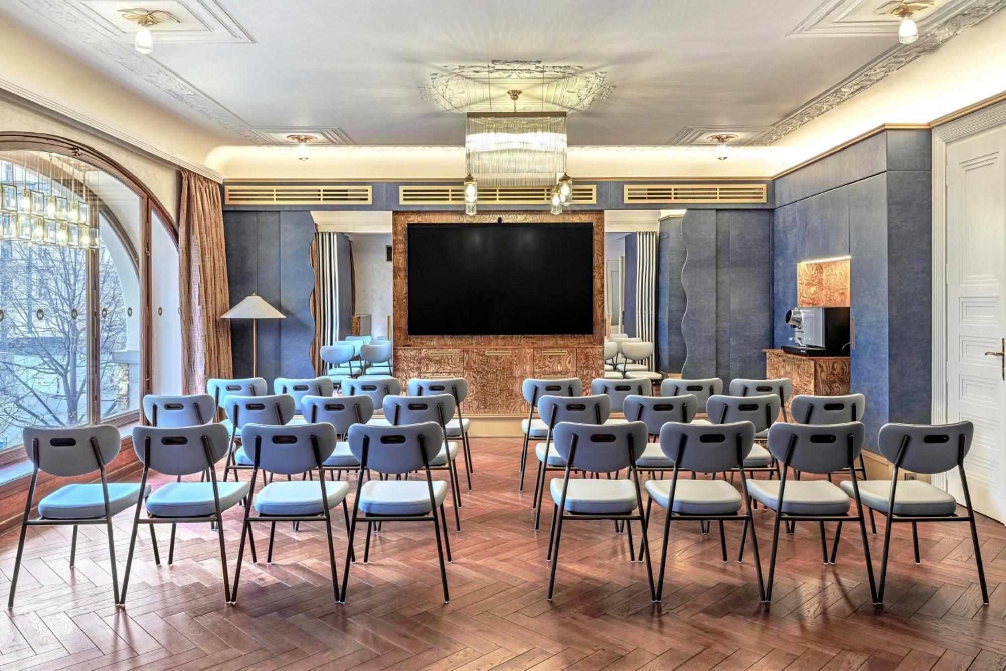 W Prague Hotel ภายนอก รูปภาพ