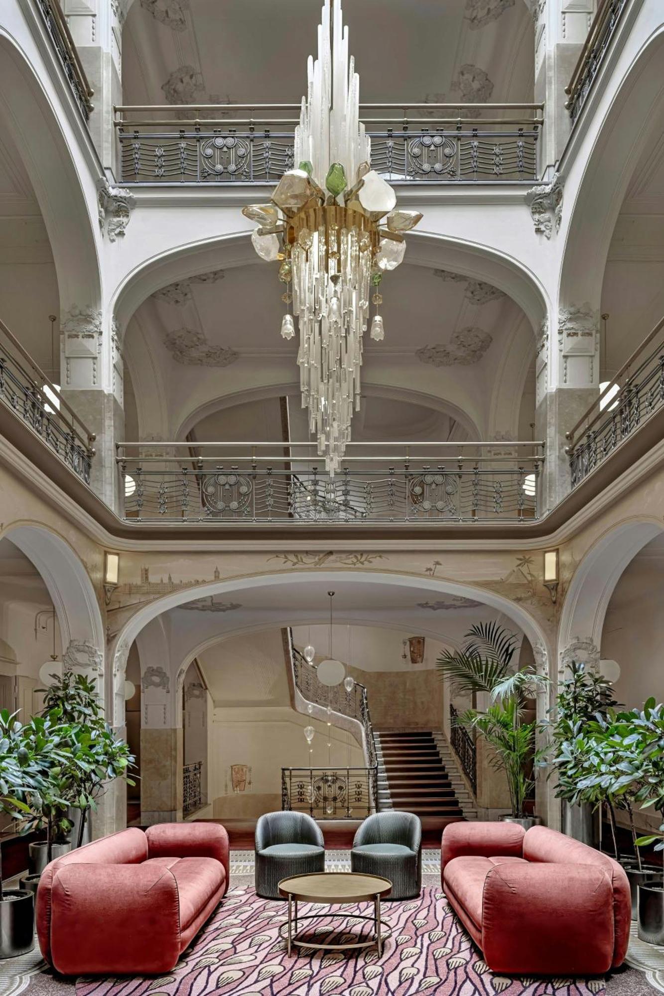 W Prague Hotel ภายนอก รูปภาพ
