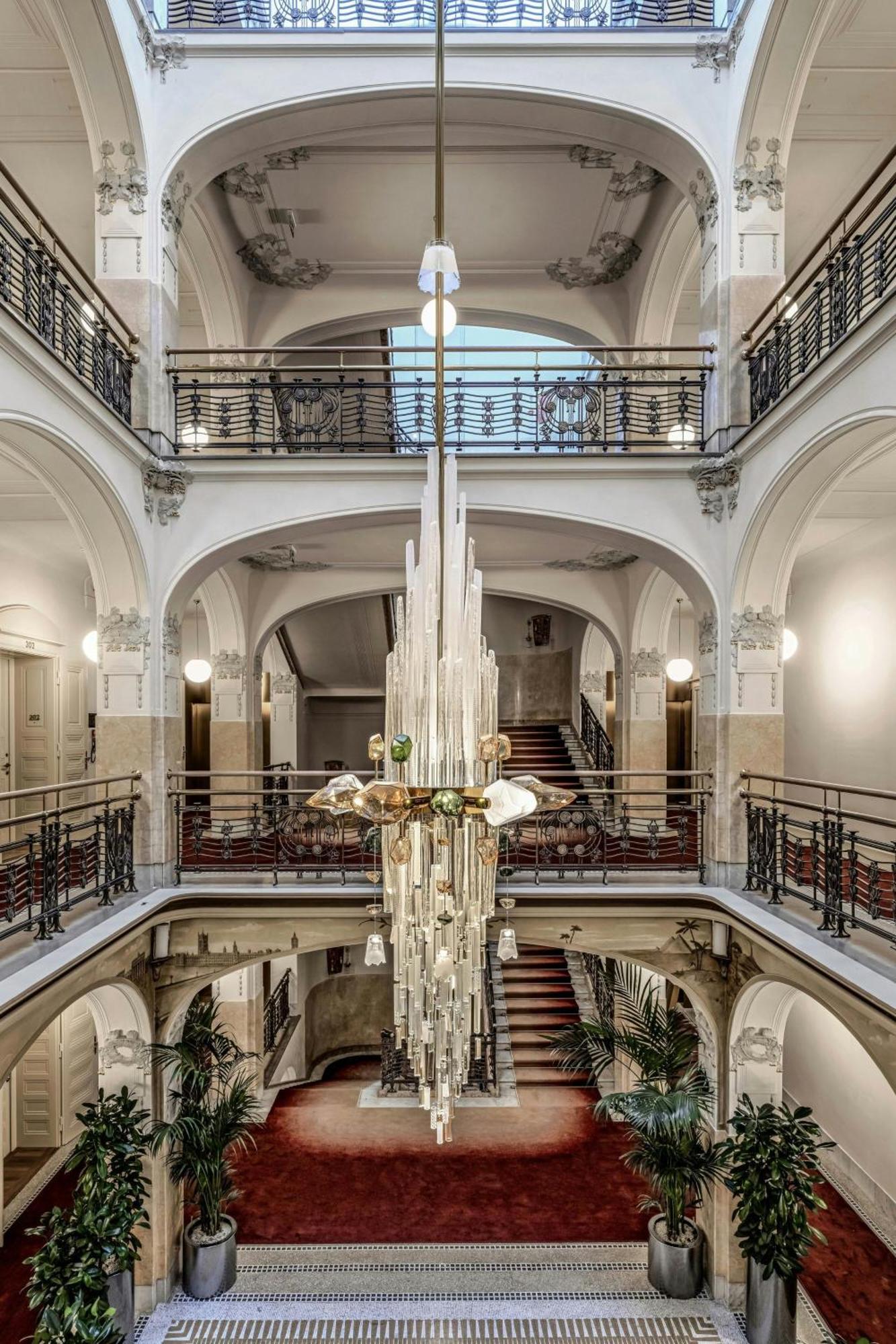 W Prague Hotel ภายนอก รูปภาพ
